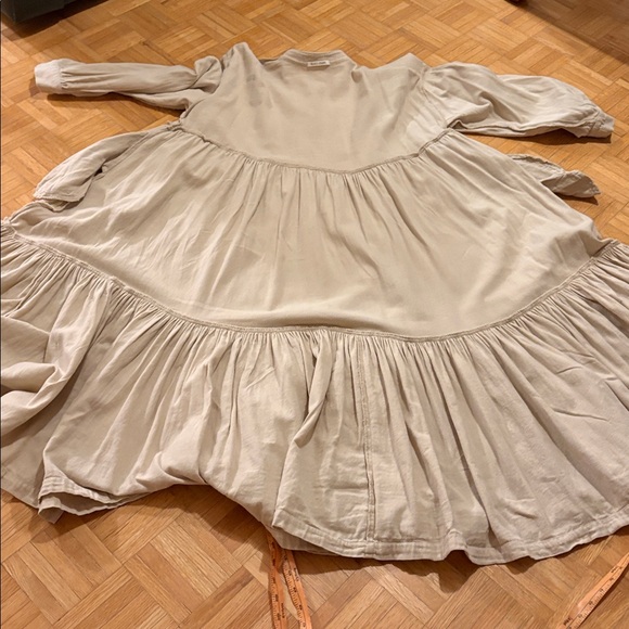 Black Crane Elegant Cream Women's Dress - Picture 9 of 12